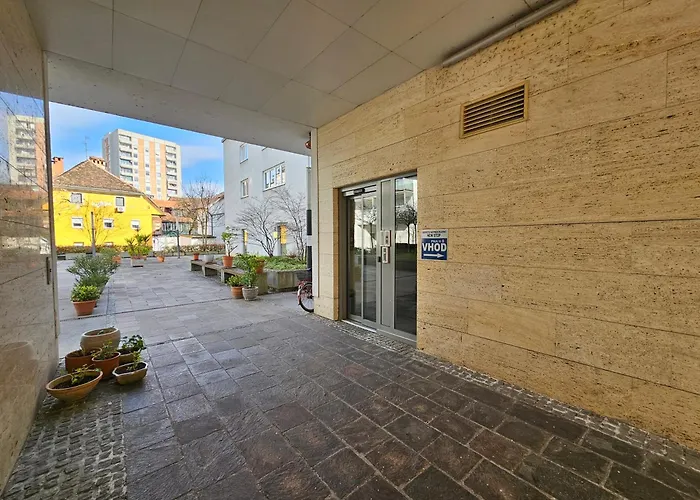 Irena Tour As דירה *